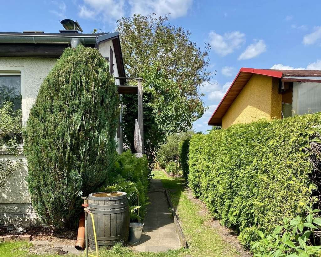Immobilie in Oranienburg - -LDIMMOBILIEN.DE- Beständigkeit trifft Erholung: Ihr Wochenendhaus in
Kleingartenanlage am Feldrand - Bild 2