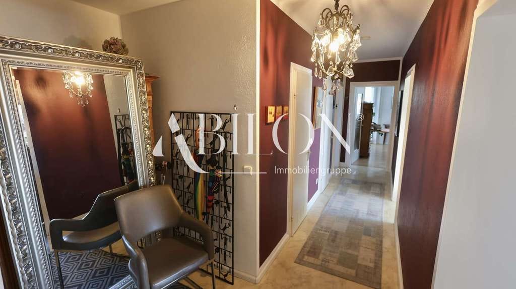 Immobilie in Bad Krozingen - Helle 3-Zimmer-Wohnung mit Panoramablick KAUFPREIS 240.000€ inkl. Garage - Bild 1