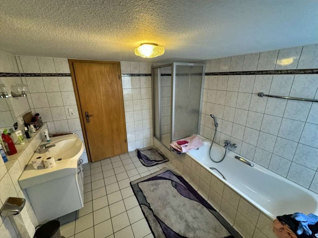 Immobilie in Helmstadt-Bargen - Einfamilienhaus mit Scheune in Helmstadt-Bargen! - Bild 2