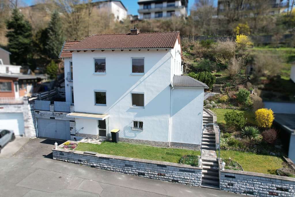 Immobilie in Herborn - Familienglück mit Weitblick - provisionsfrei - Bild 0