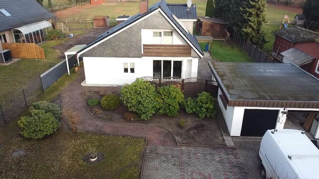 Immobilie in Hartenholm - Modernisiertes 5-Zimmer-Haus mit Garage in Hartenholm (Kreis Segeberg) - Bild 0