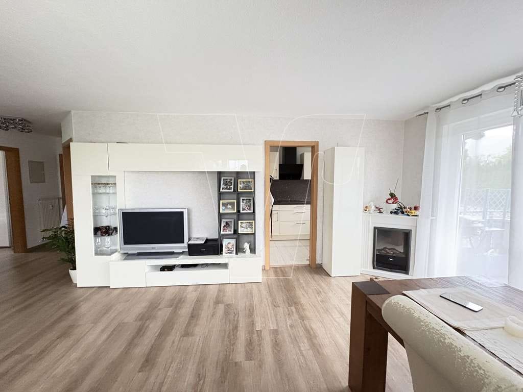 Immobilie in Weissach im Tal - Ihr neues Zuhause zum Wohlfühlen – 3 Zimmer mit Balkon und Garage - Bild 2