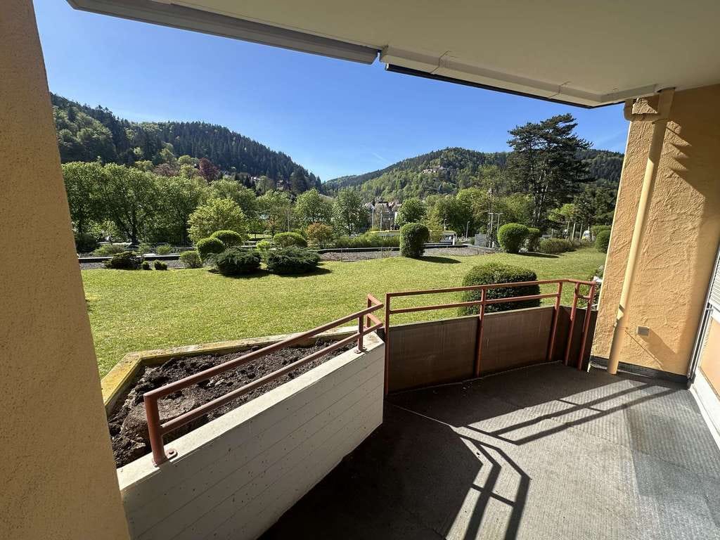 Immobilie in Bad Liebenzell - 1-Zimmer Wohnung mit Potenzial, Balkon und Garage in Bad Liebenzell - Bild 1
