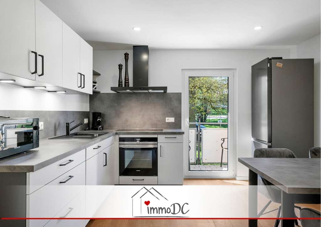 Immobilie in Teublitz - Frisch saniert 2025: 3-Zi.-Whg. ca. 66 m² mit Garage - Bild 0