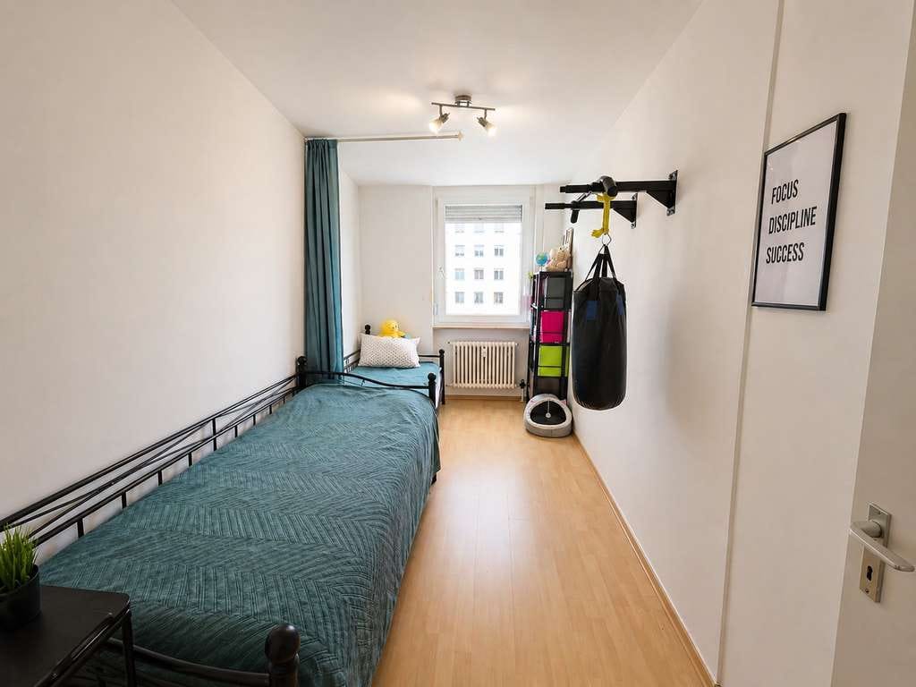 Immobilie in Schwabach - Attraktive 3-Zimmer-Eigentumswohnung mit Fernblick und barrierefreier Zugang - Bild 4