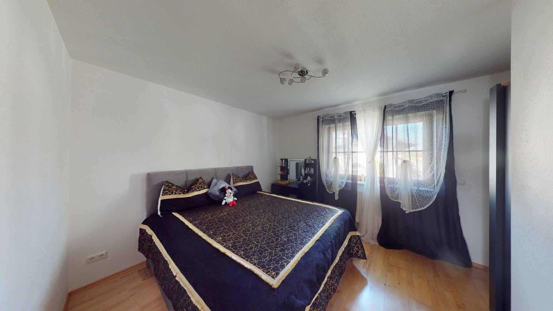 Immobilie in Schechen - Großzügige 5,5-Zimmer-Maisonettewohnung mit Galerie und Dachterrasse! - Bild 3