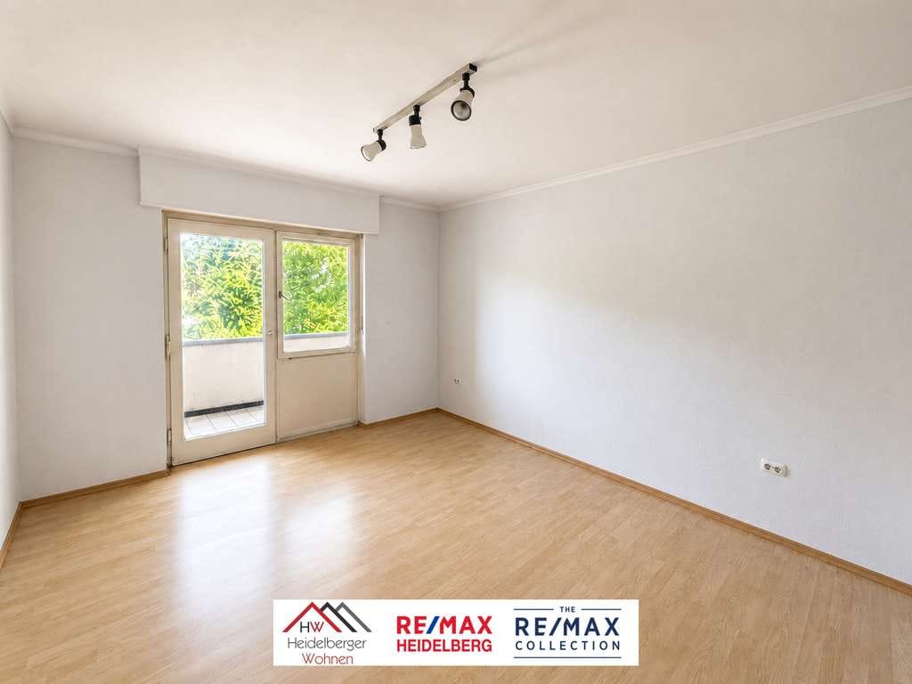 Immobilie in Walldorf - BIETERVERFAHREN: Renovierungsbedürftige 2,5-Zimmer-Wohnung mit Balkon, PKW-Stellplatz - Bild 0