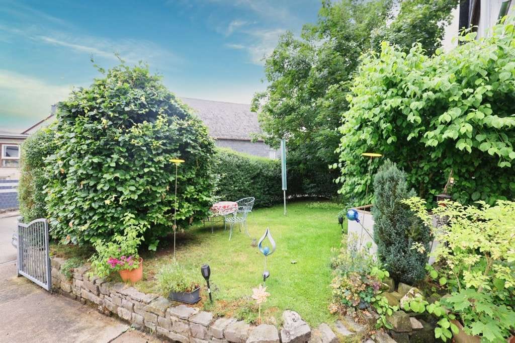 Immobilie in Lingerhahn - Gepflegtes Landhaus mit Nebengebäuden, Garten, Hof und Waldgrundstück in ruhiger Lage in Thörlingen - Bild 1