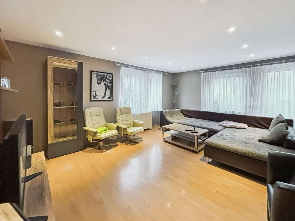 Immobilie in Veringenstadt - Großzügige 5-Zimmer-Wohnung mit Terrasse und Garten in Veringenstadt - Bild 2