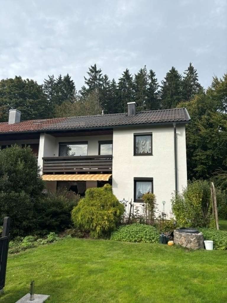 Immobilie in Traunreut - Doppelhaushälfte mit großem Garten in zentraler Lage - Bild 3