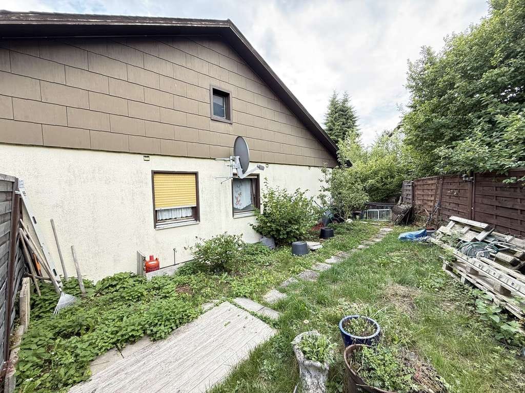 Immobilie in Heidenrod - Großzügiges Mehrgenerationenhaus mit Potenzial - Bild 2