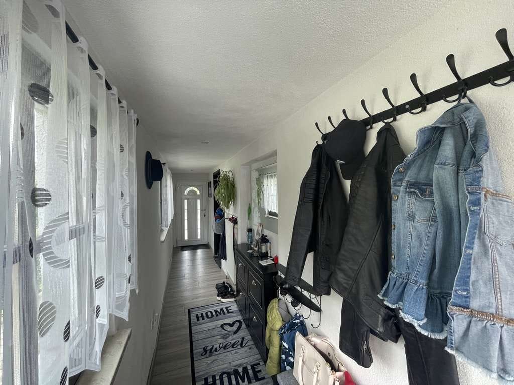 Immobilie in Pleystein - Viel Platz für die ganze Familie – großzügiges Einfamilienhaus mit 8 Zimmern! - Bild 3