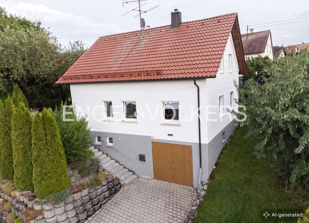 Immobilie in Rot an der Rot - Gepflegtes Einfamilienhaus mit schönem, sonnigem Garten - Bild 1