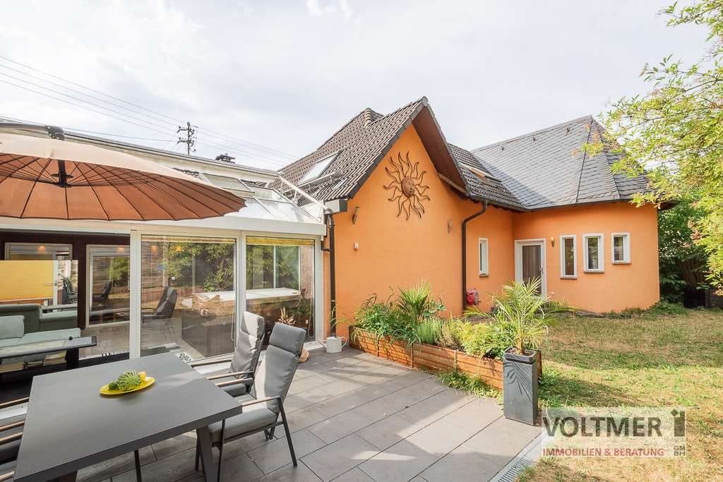 Immobilie in Sankt Wendel - ERFÜLLUNG - Zweifamilienhaus mit Carport, Wintergarten & Garten in ruhiger Lage von St. Wendel! - Bild 0