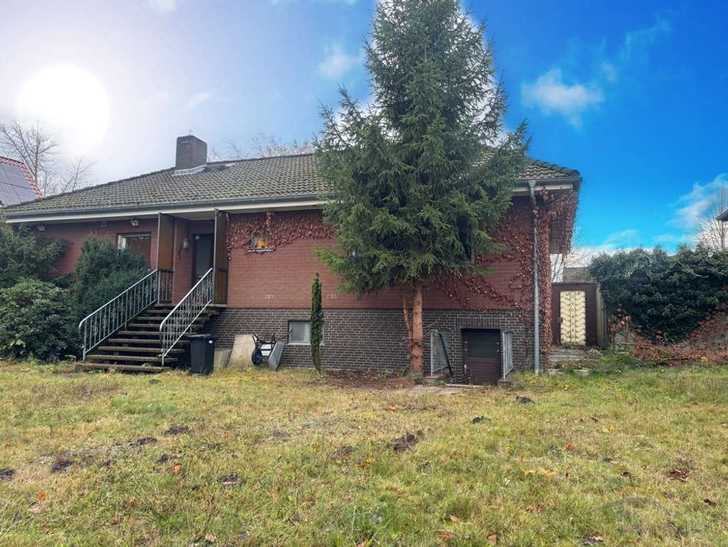 Immobilie in Uetze - Einfamilienhaus mit großem Garten – Viel Platz für Ihre Ideen! - Bild 3