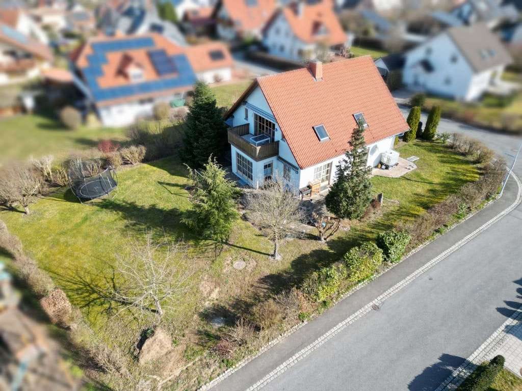 Immobilie in Großheirath - Großzügiges Familienglück im beliebten Großheirath! - Bild 1