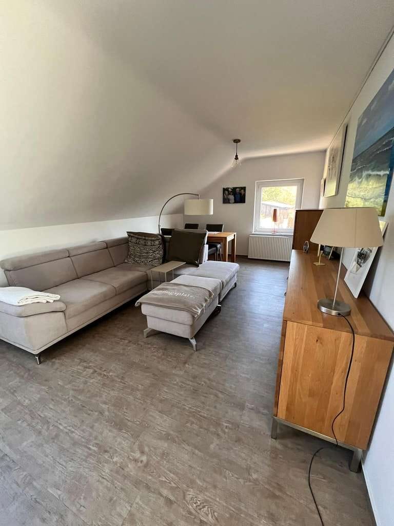 Immobilie in Gusborn - Gepflegtes Einfamilienhaus mit Einliegerwohnung, Doppelgarage und Nebengeb. in ländl. Umgebung - Bild 4