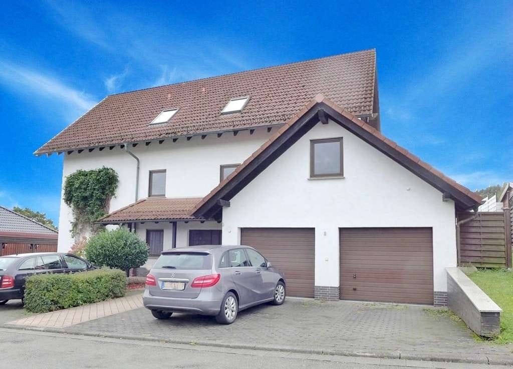 Immobilie in Ehringshausen - Gepflegtes Dreifamilienhaus - komplett vermietet - Bild 3