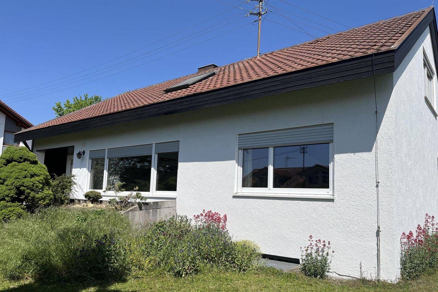 Immobilie in Neuhausen ob Eck - Freistehendes Einfamilienhaus in ruhiger Randlage von Neuhausen ob Eck - Bild 1