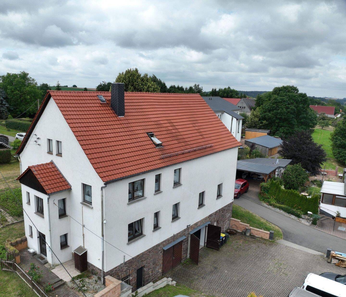 Immobilie in Striegistal - Mehrgenerationenwohnen mit Scheune und Garagen - Bild 1