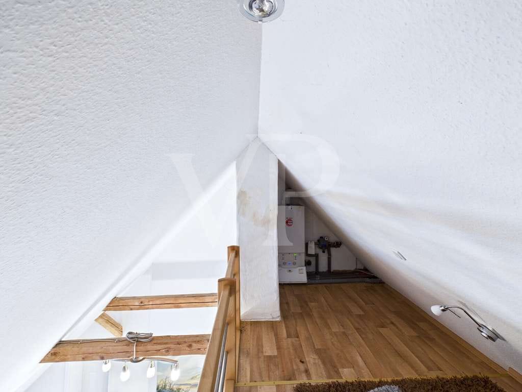 Immobilie in Hagermarsch - Dachgeschosswohnung - Ihr Erst- oder Zweitwohnsitz in einer alten Schule am Feldrand - Bild 3