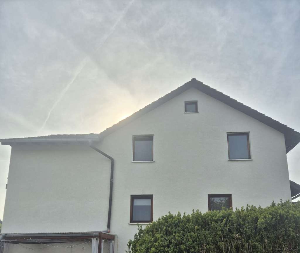 Immobilie in Seitingen-Oberflacht - Bezugsfreie 3-Zi-DG-Wohnung mit Panoramablick, EBK, Garage & Stellplatz - Bild 1