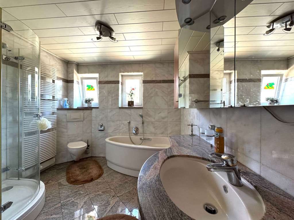 Immobilie in Bürgstadt - Viel Platz für die Familie – Einfamilienhaus mit Garten & Terrasse in begehrter Lage - Bild 5