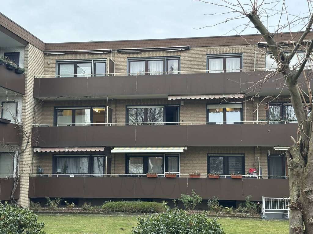 Immobilie in Verl - Neu renovierte 2-Zimmer-Wohnung mit Balkon, Kellerraum und PKW-Stellplatz in Verl zu verkaufen - Bild 0