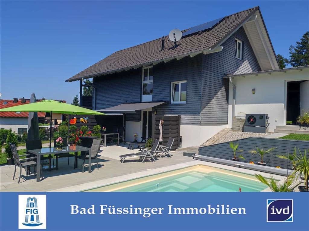 Immobilie in Rotthalmünster - Einfamilienhaus mit Pool und tollem Weitblick in Rotthalmünster  - Bild 0