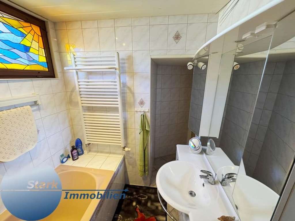 Immobilie in Bad Brambach - Stark!!! Einfamiliehaus mit zwei Einliegerwohnungen - Bild 3