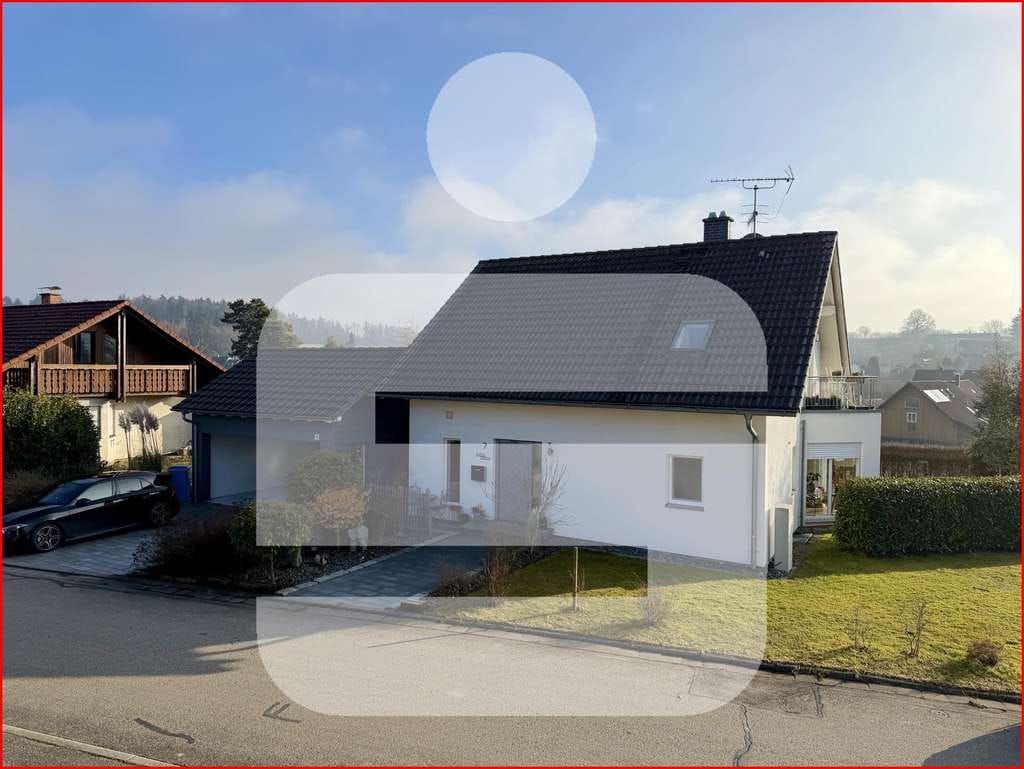 Immobilie in Dettighofen - Wohnqualität, die begeistert - Modernes Einfamilienhaus mit Gartenidylle in Dettighofen - Bild 0
