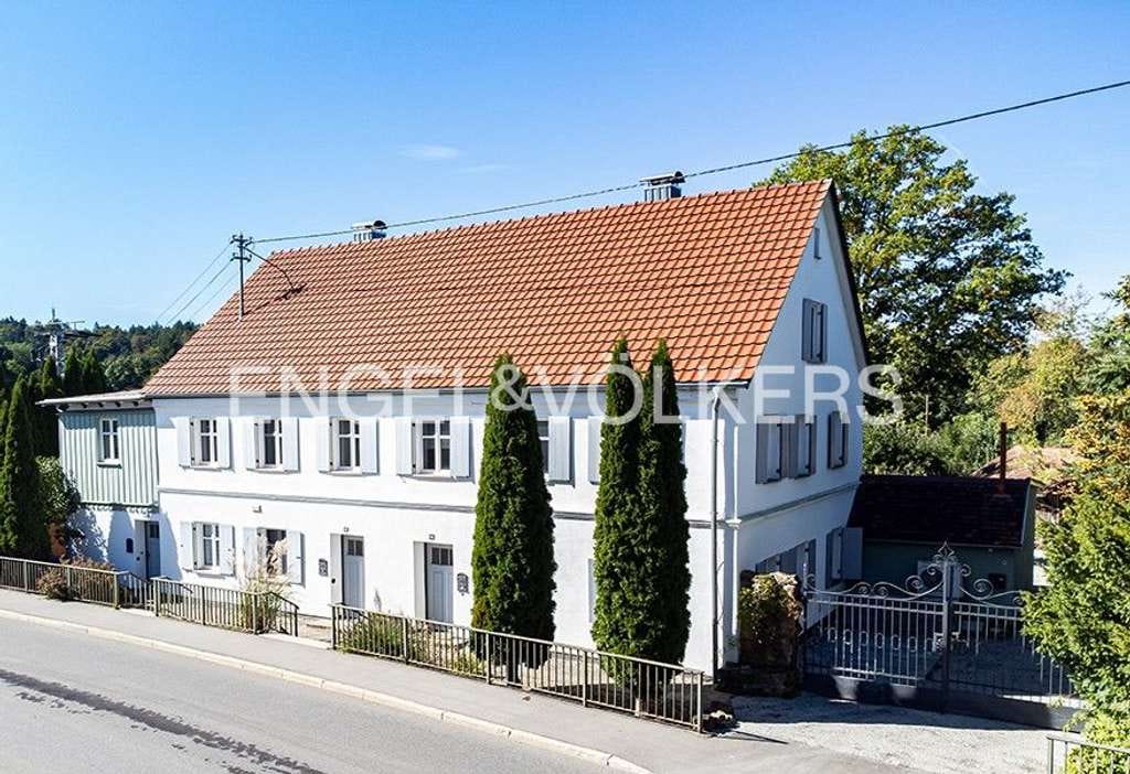 Immobilie in Schwendi - Herrliches Anwesen mit 4 Wohnungen und parkähnlichem Grundstück - Bild 2