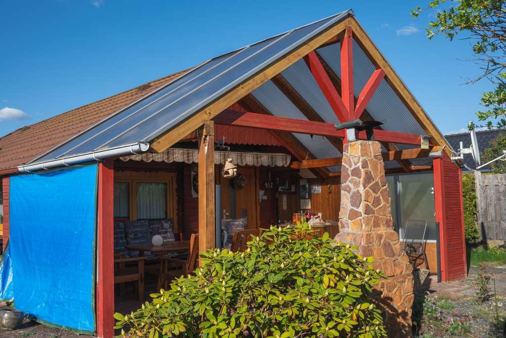 Immobilie in Sassenburg - Charmantes Blockhaus am Bernsteinsee | 3 Zimmer | 511 m² Grundstück - Bild 2