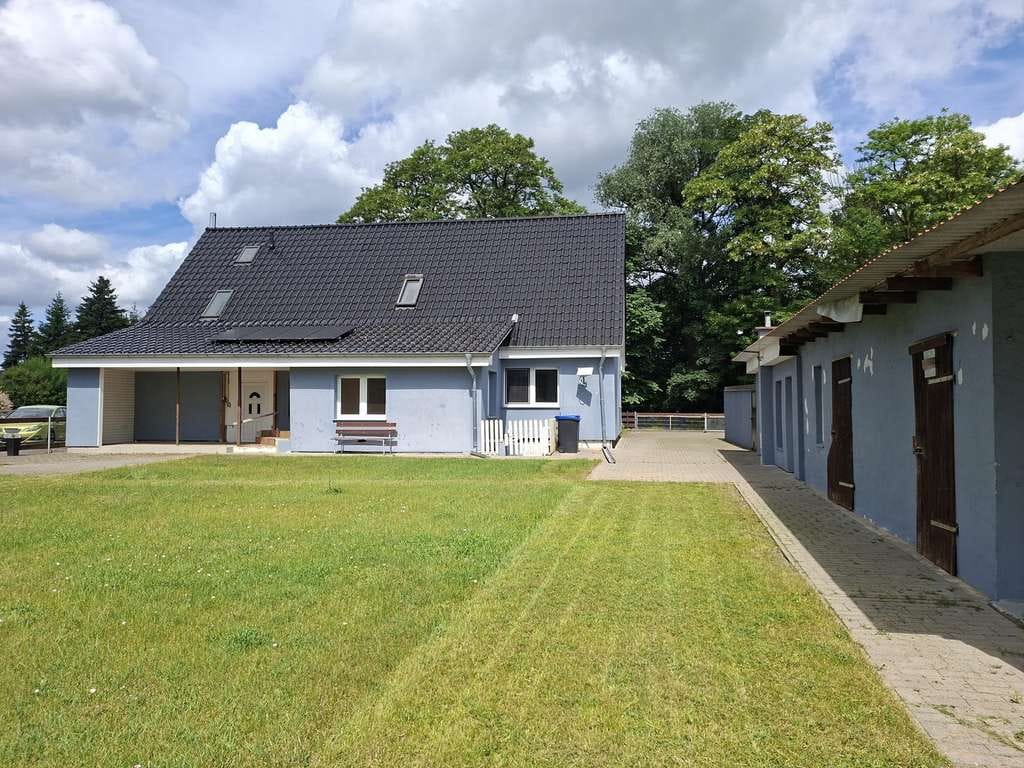 Immobilie in Blumenholz - Modernisiertes Einfamilienhaus mit Einliegerwohnung, Werkstatt und großem Grundstück in Blumenholz - Bild 1