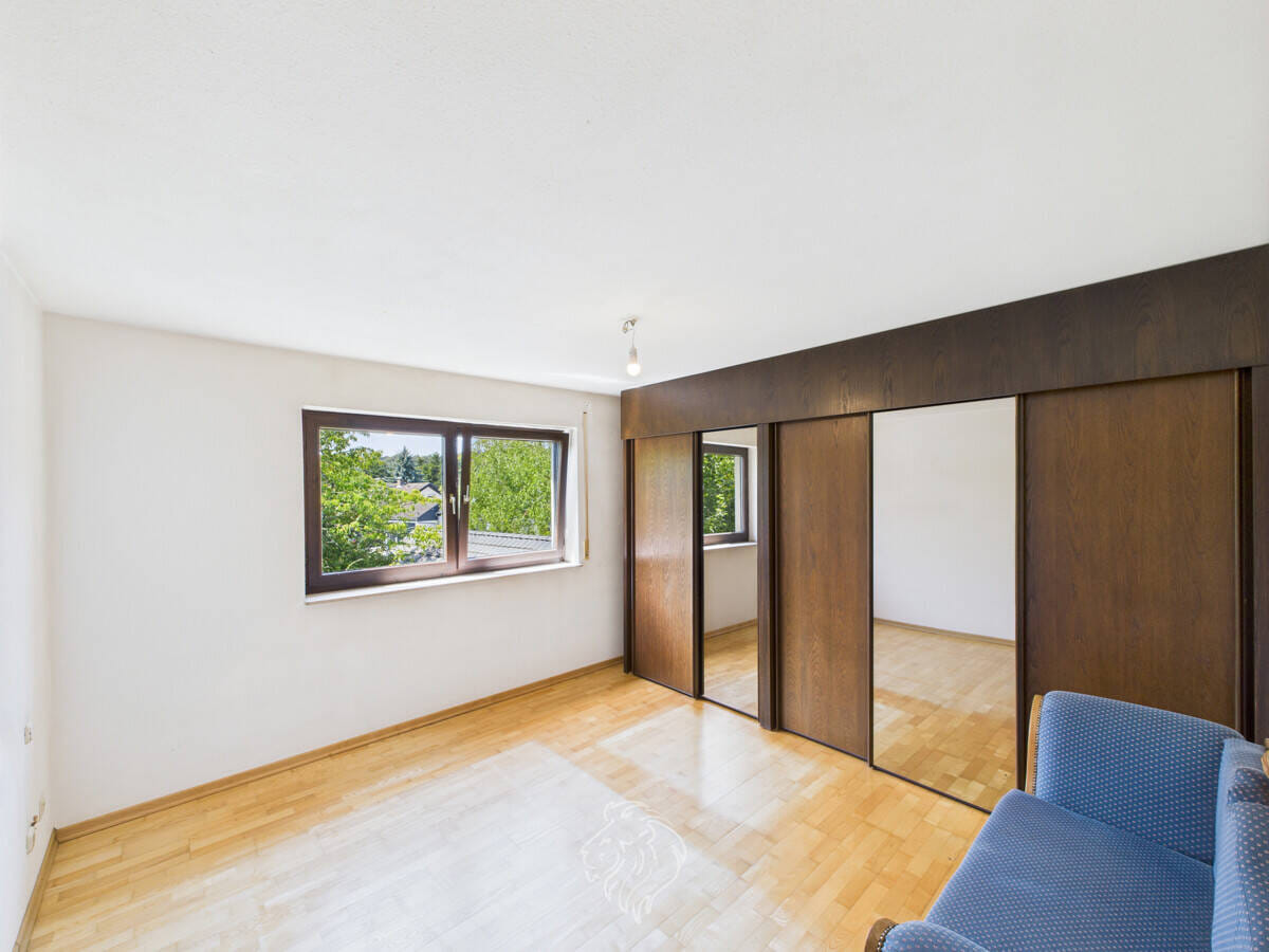 Immobilie in Kreuzwertheim - Platz für Ihre Familie und Ihre Ideen - Einfamilienhaus mit Einliegerwohnung - Bild 4