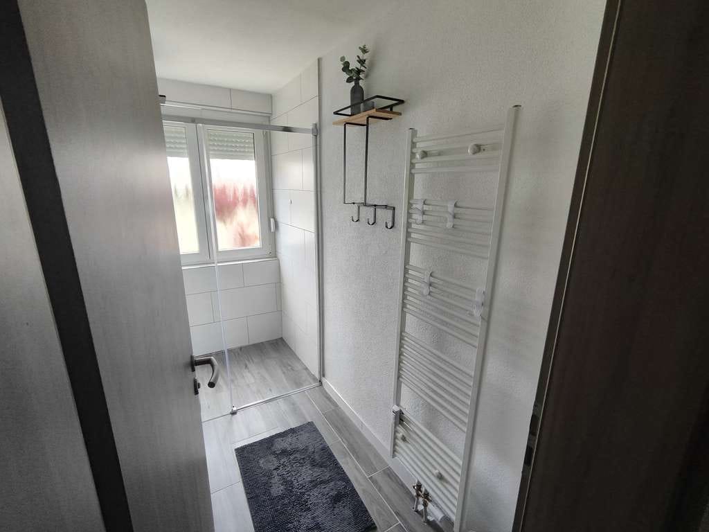 Immobilie in Waldachtal - Provisionsfrei: Helle 4-Zi. Wohnung mit Balkon & Gartennutzung - Bild 3