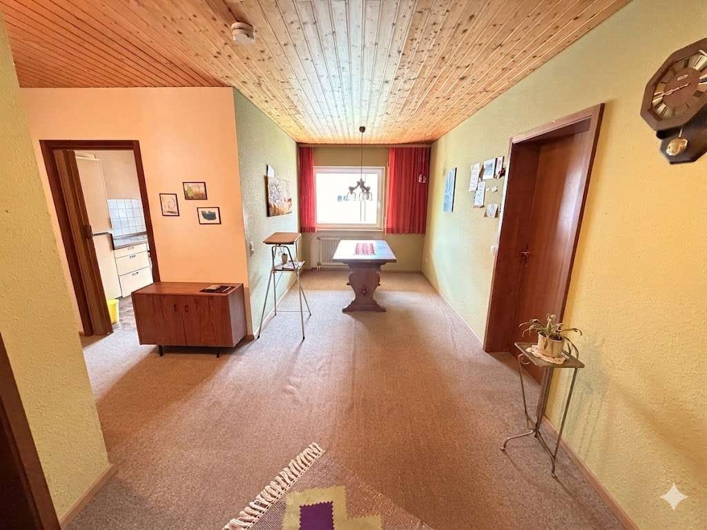 Immobilie in Steinen - Charmante Etagenwohnung mit Potenzial - Bild 3