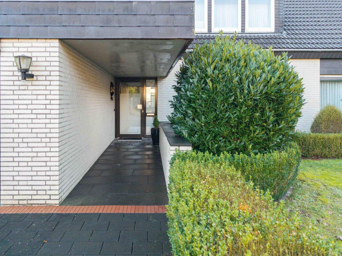 Immobilie in Papenburg - Zeitloses, lichtdurchflutetes Einfamilienhaus in bester Lage von Papenburg - Untenende - Bild 1