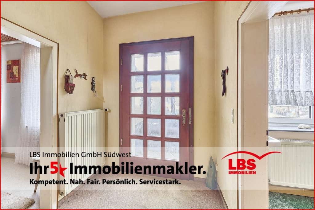 Immobilie in Mannweiler-Cölln - Freistehendes Wohnhaus mit Garage, Werkstatt und Ausbaureserve - Bild 3