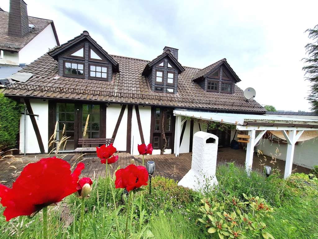 Immobilie in Herborn - Wohnen abseits des Gewöhnlichen – Ruhe, Charakter und ein Zuhause mit eigener Note - Bild 0