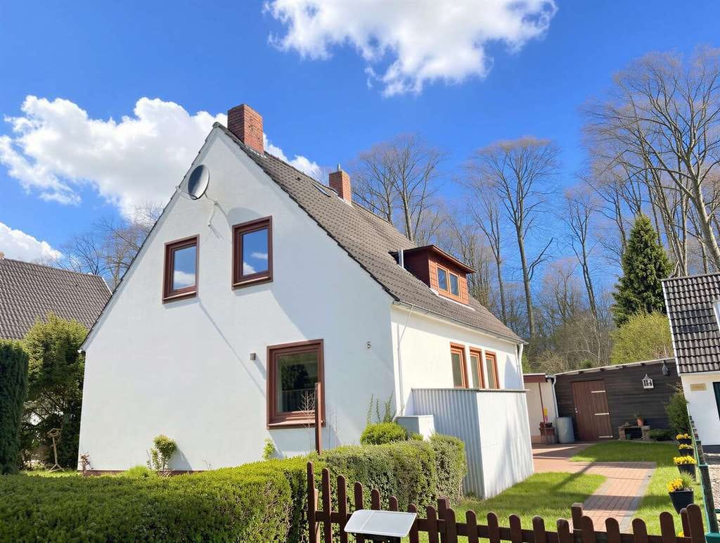 Immobilie in Loxstedt - Charmantes Siedlungshaus mit Sanierungsbedarf – viel Potenzial für Eigennutzer - Bild 0