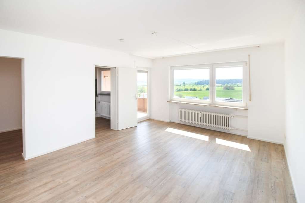 Immobilie in Rottweil - Modernisierte 1,5-Zimmer-Wohnung mit Balkon & Aufzug in Rottweil - Bild 0
