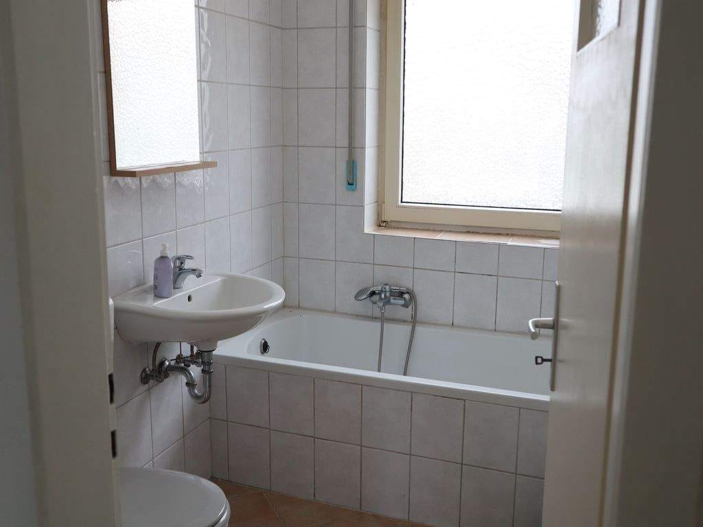 Immobilie in Wurster Nordseeküste - URLAUBSLAGE: Großzügige 3-Zimmer-EG-Wohnung mit Badewanne und Balkon! - Bild 4