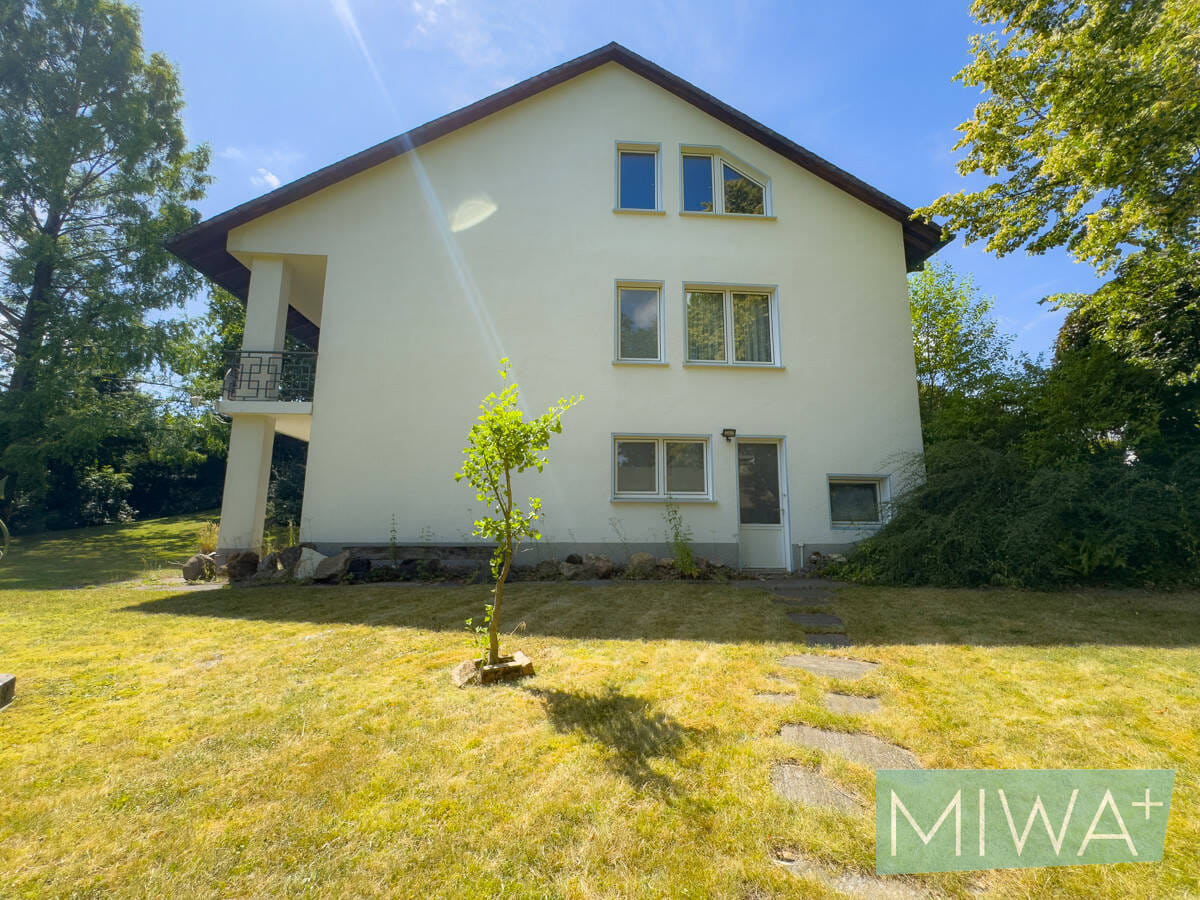 Immobilie in Warstein - ***Großes Haus mit viel Garten, Balkon, Terrassen und vielem mehr!*** - Bild 2