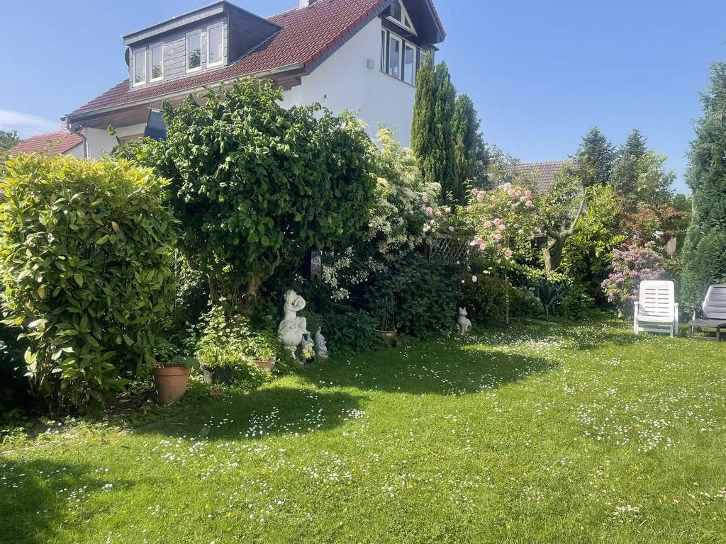 Immobilie in Pulheim - Freistehendes Dreifamilienhaus in guter Wohnlage - Bild 1