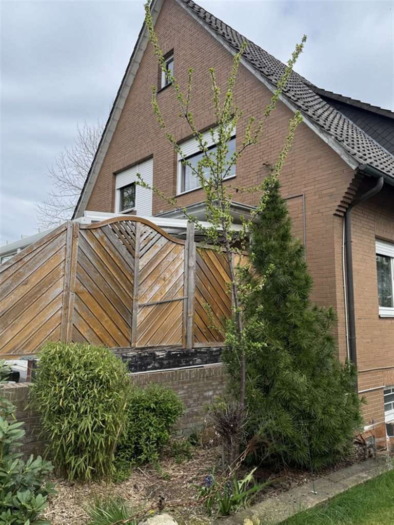 Immobilie in Barnstorf - Wohnhaus mit viel Potenzial! 175 m² Wfl. mit Einliegerwohnung, Nebengebäude, Grd. 1557 m² - Bild 4