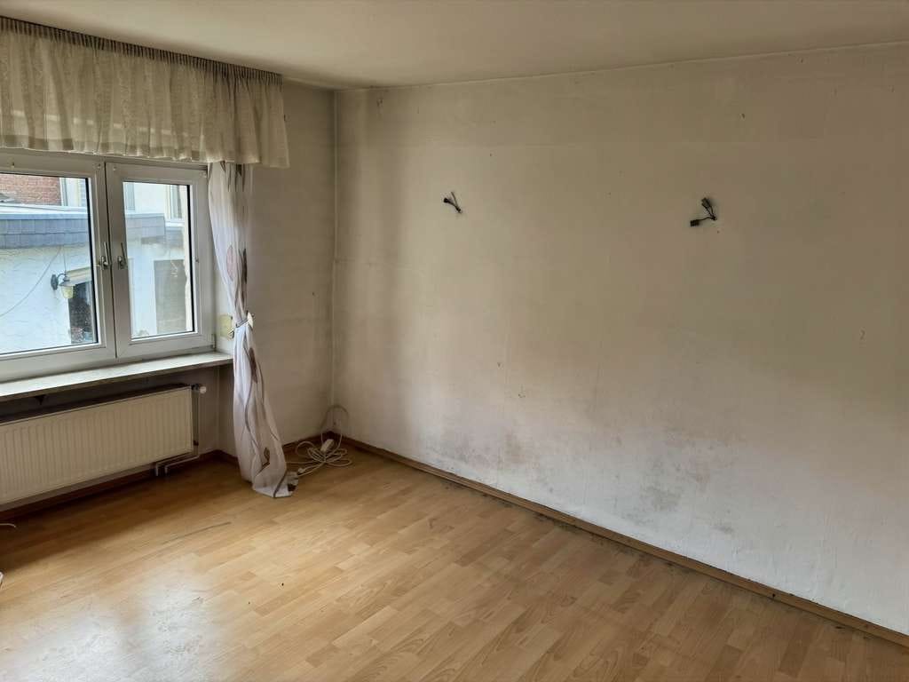 Immobilie in Dahn - Geräumiges Ein-Zweifamilienhaus im Herzen von Dahn - Bild 4