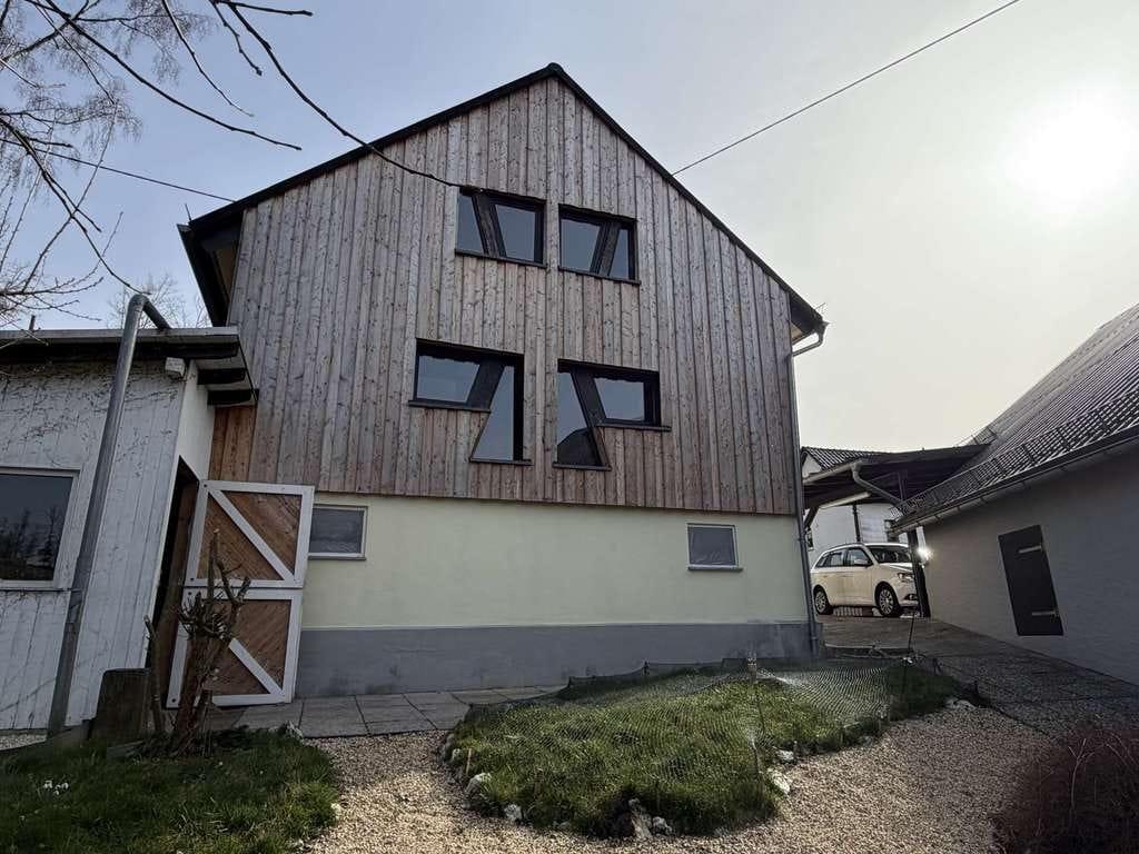 Immobilie in Heidenrod - Wunderschönes Einfamilienhaus mit vielseitigem Ausbaupotenzial - Bild 1