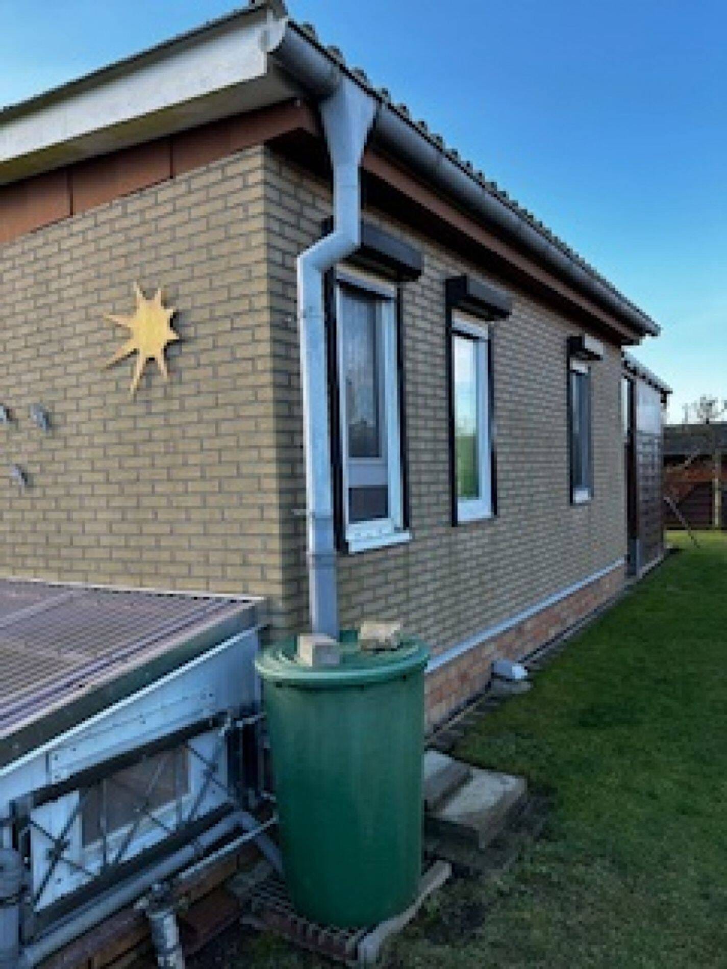 Immobilie in Gustow - Ferienbungalow mit Bootsliegeplatz in Drigge auf Rügen zu verkaufen! - Bild 1