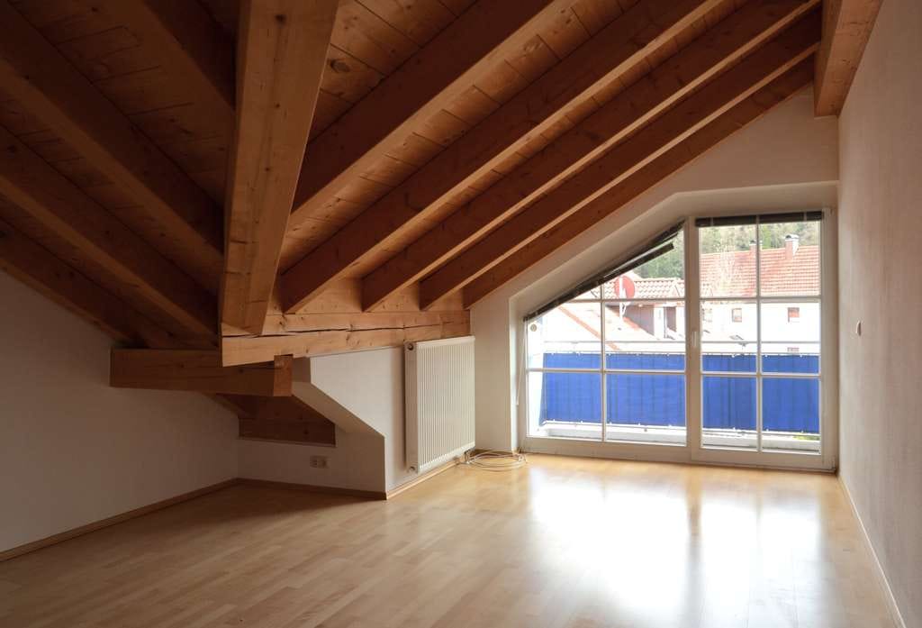 Immobilie in Penzberg - Charmante 2-Zimmer-Dachgeschosswohnung - Bild 1